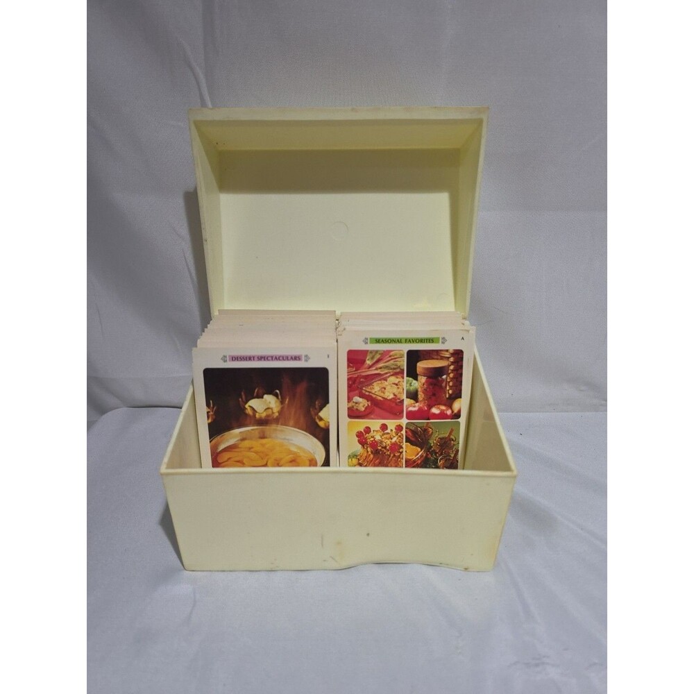 Vintage 1971 BETTY CROCKER Recipe Card Library File Yellow Box INCOMPLETE SET